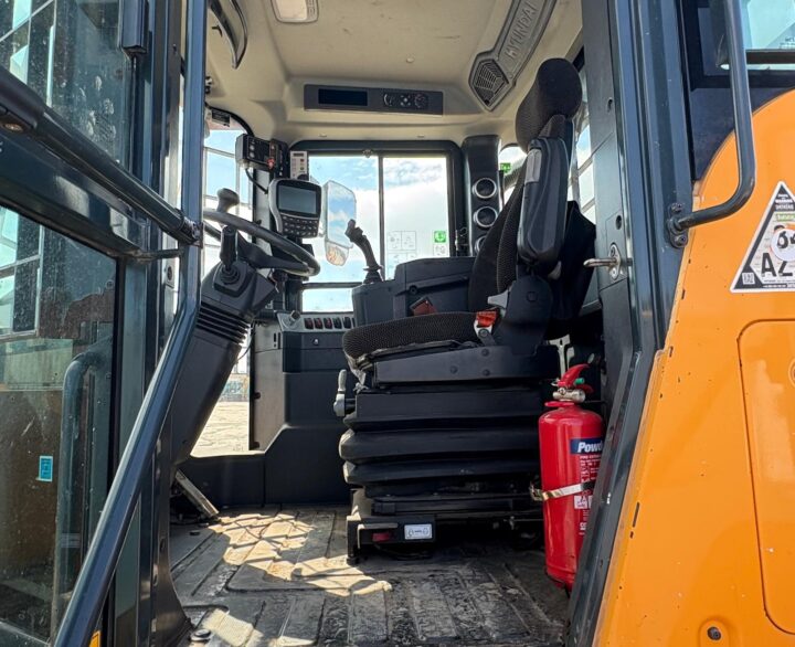 Hyundai HL960AHDXT - Used Wheel Loaders