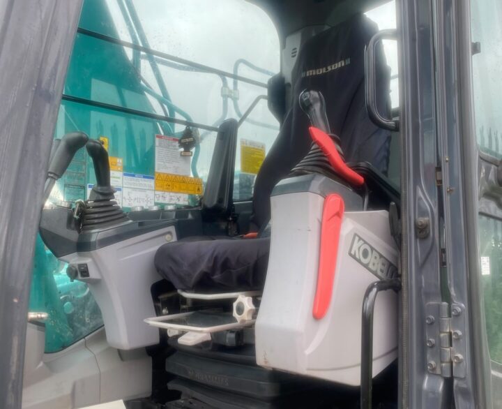 Kobelco SK130LC-11 - Crawler Excavators