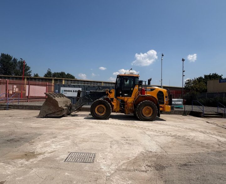 Hyundai HL960AHDXT - Used Wheel Loaders
