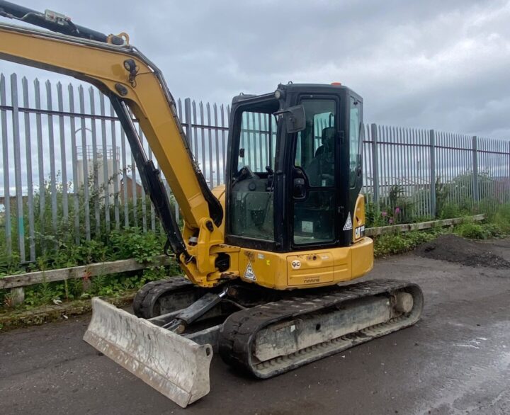 CAT 305E - Mini Excavators