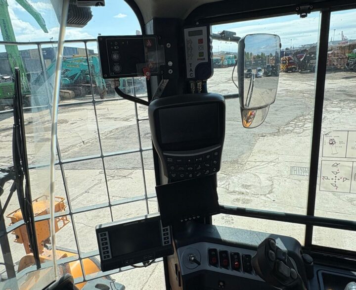 Hyundai HL960AHDXT - Used Wheel Loaders
