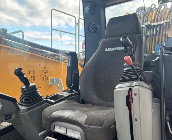 Liebherr LH50 - Material Handlers