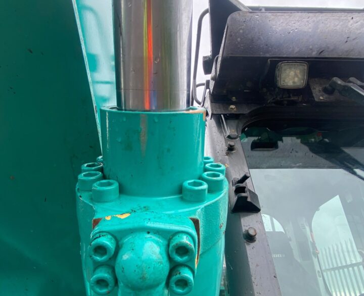 Kobelco SK130LC-11 - Crawler Excavators