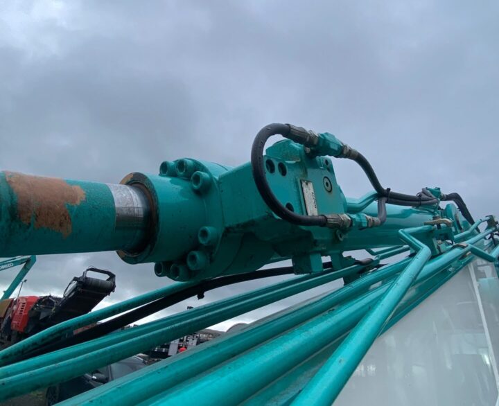 Kobelco SK130LC-11 - Crawler Excavators