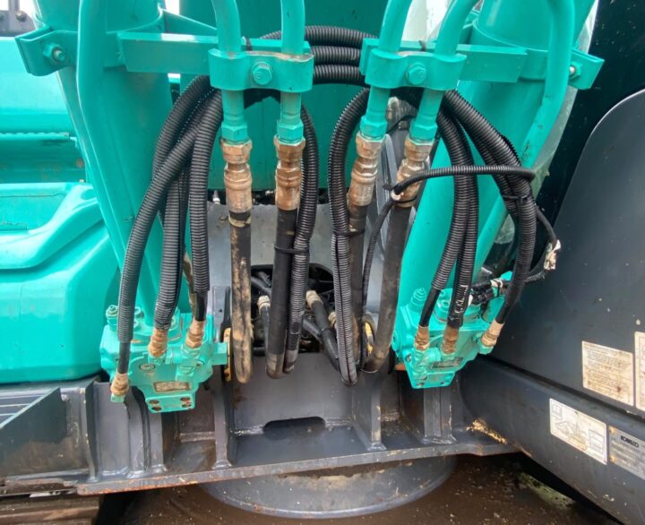 Kobelco SK130LC-11 - Crawler Excavators