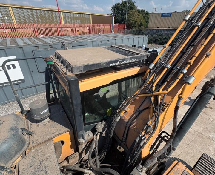 Hyundai HX300L - Crawler Excavators