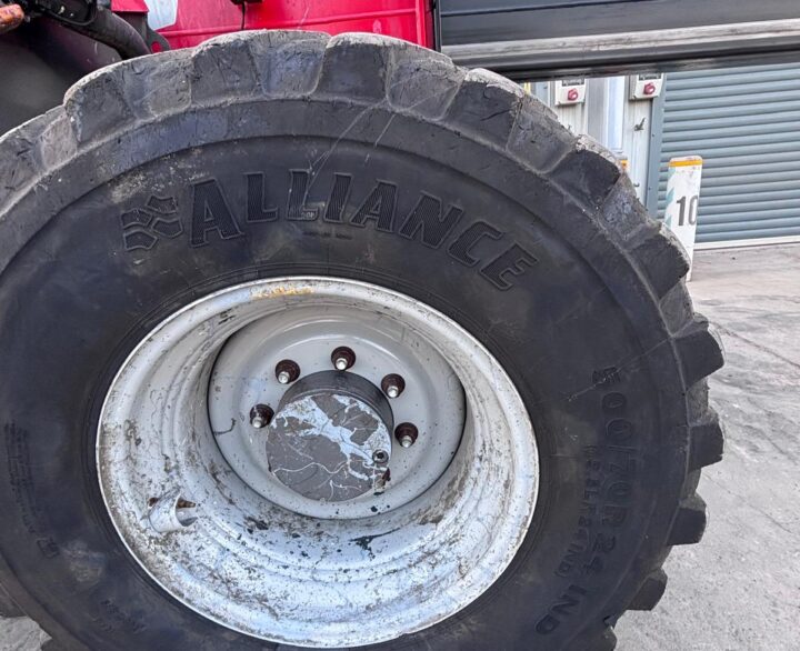 Massey Ferguson TH7038 - Telehandlers