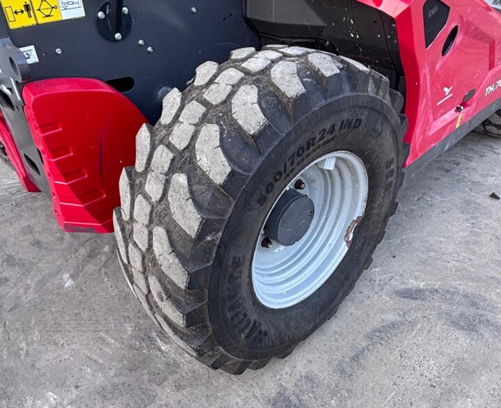 Massey Ferguson TH7038 - Telehandlers