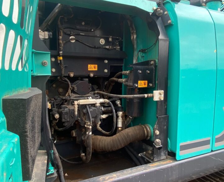 Kobelco SK130LC-11 - Crawler Excavators