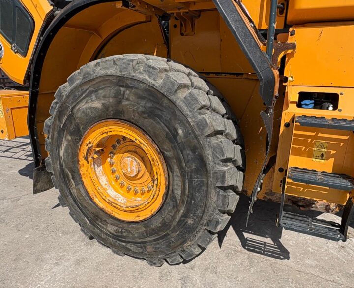 Hyundai HL960AHDXT - Used Wheel Loaders