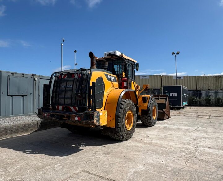 Hyundai HL960AHDXT - Used Wheel Loaders