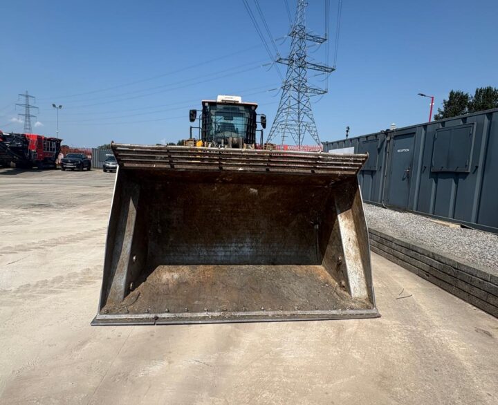 Hyundai HL960AHDXT - Used Wheel Loaders