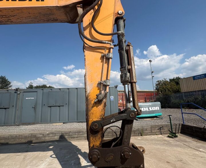 Hyundai HX300L - Crawler Excavators