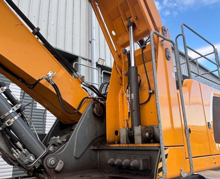 Liebherr LH50 - Material Handlers