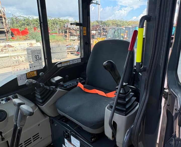 Kobelco SK30SR-6E - Mini Excavators