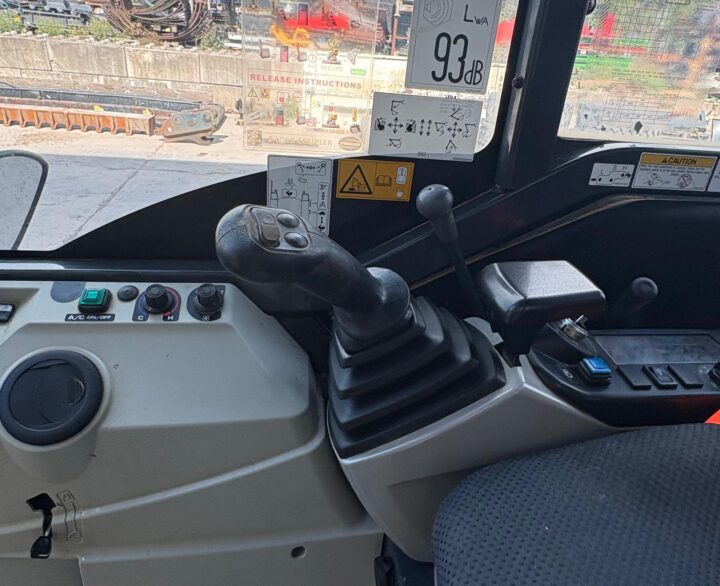 Kobelco SK30SR-6E - Mini Excavators