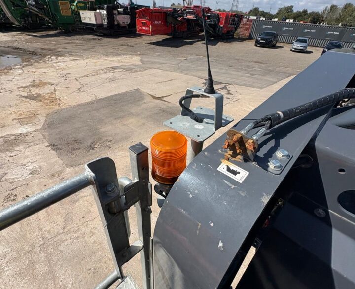 Finlay J-1170HA + - Used Crushers