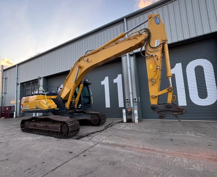 Kobelco SK300LC-11 - Crawler Excavators