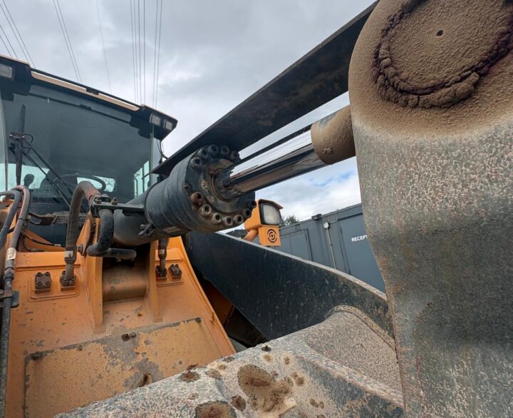 Hyundai HL960A - Used Wheel Loaders