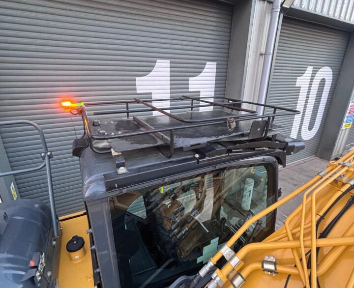 Kobelco SK300LC-11 - Crawler Excavators