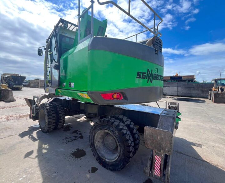 Sennebogen 817M - Material Handlers