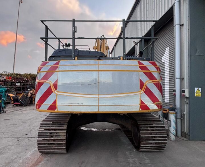 Kobelco SK300LC-11 - Crawler Excavators