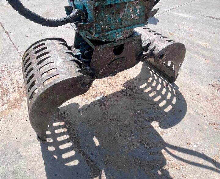Sennebogen 817M - Material Handlers