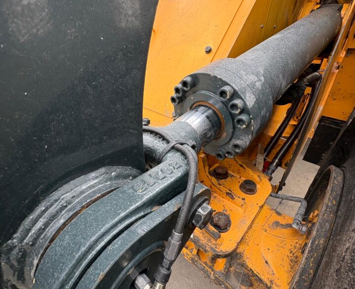 Hyundai HL960AHDXT - Used Wheel Loaders