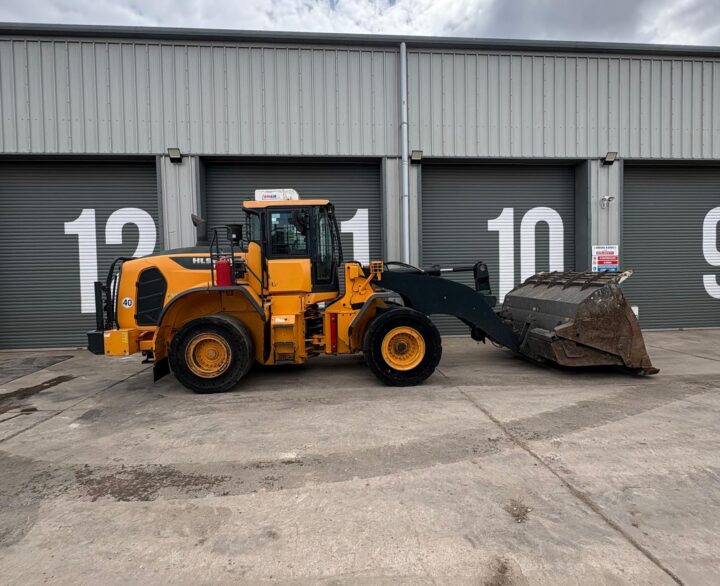 Hyundai HL960AHDXT - Used Wheel Loaders