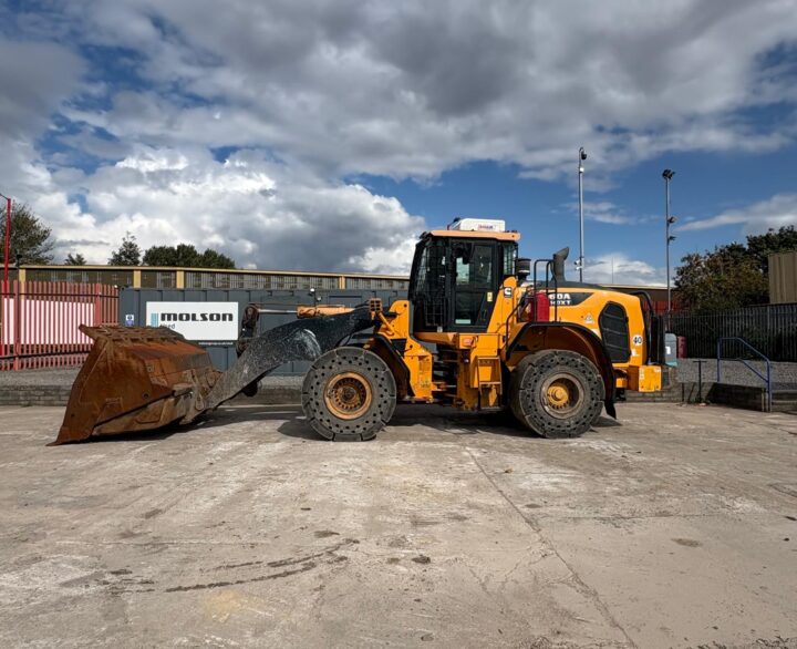 Hyundai HL960AHDXT - Used Wheel Loaders
