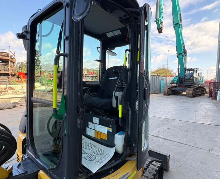 Kobelco SK30SR-6E - Mini Excavators