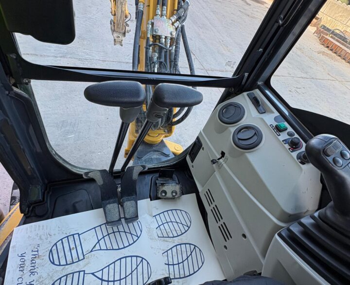 Kobelco SK30SR-6E - Mini Excavators