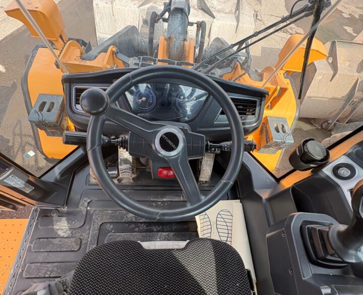 Hyundai HL960A - Used Wheel Loaders