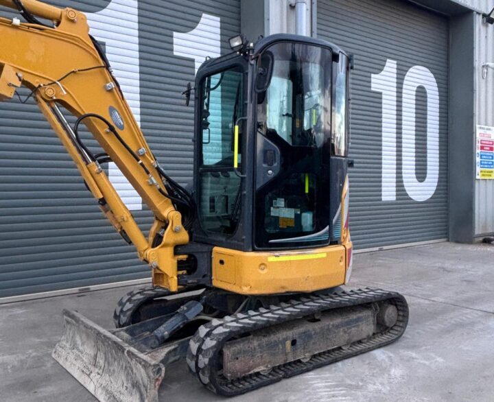 Kobelco SK30SR-6E - Mini Excavators