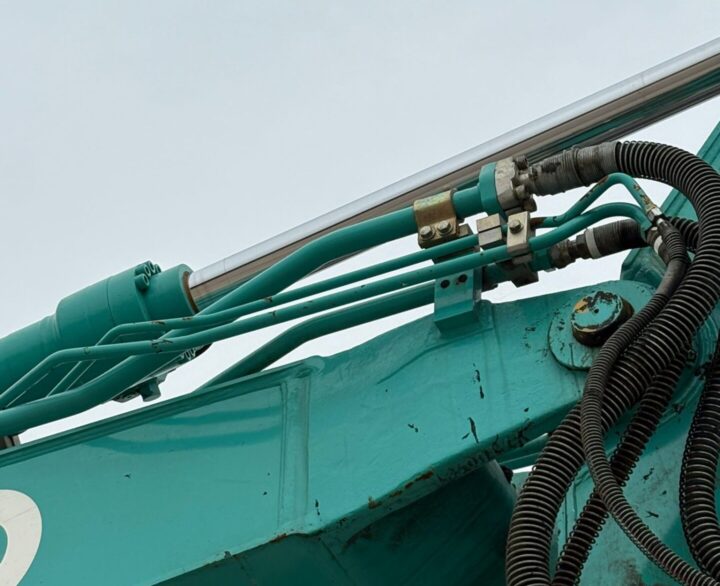 Kobelco SK210LC-10 - Crawler Excavators
