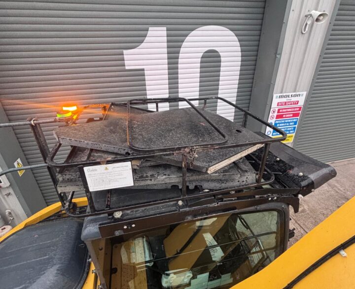Kobelco SK140SRLC-7 - Mini Excavators