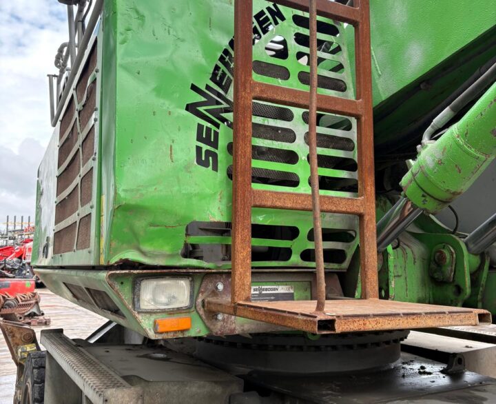 Sennebogen 821 E - Material Handlers