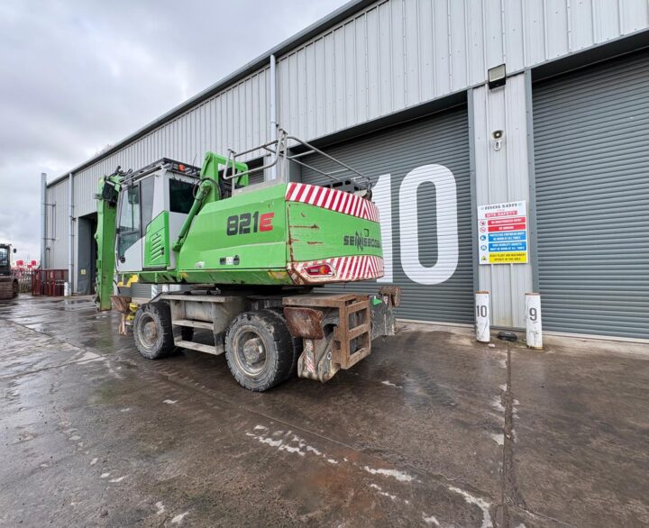 Sennebogen 821 E - Material Handlers