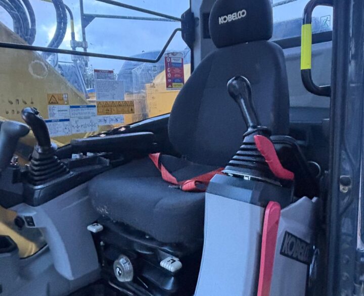 Kobelco SK140SRLC-7 - Crawler Excavators