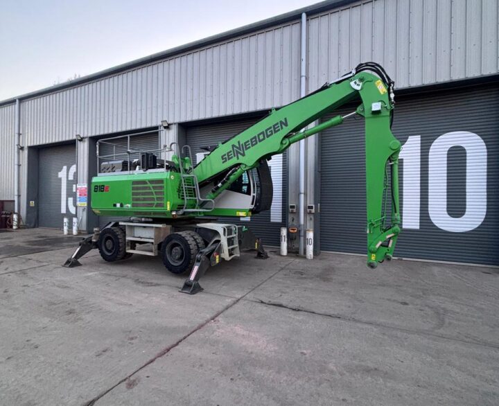 Sennebogen 818E - Material Handlers