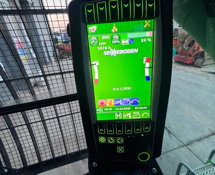 Sennebogen 818E - Material Handlers