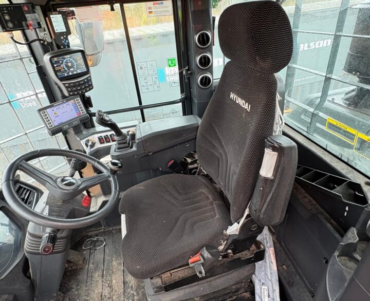 Hyundai HL960AHDXT - Used Wheel Loaders