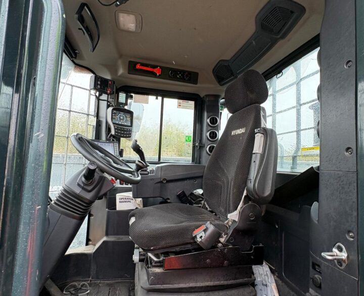 Hyundai HL960AHDXT - Used Wheel Loaders