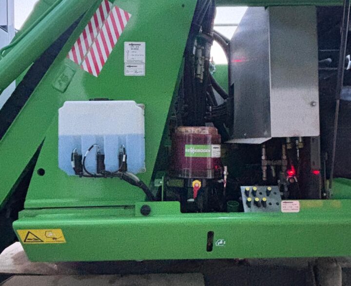 Sennebogen 818E - Material Handlers