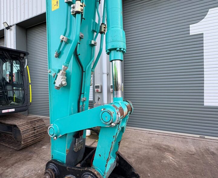 Kobelco SK140SRLC-7 - Crawler Excavators