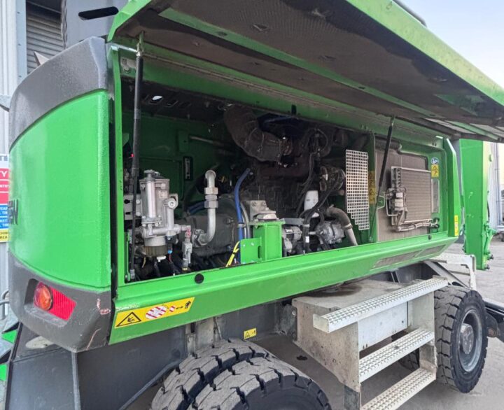 Sennebogen 818E - Material Handlers
