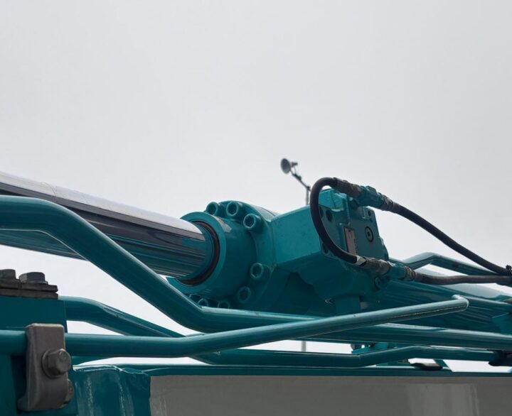 Kobelco SK130LC-11 - Crawler Excavators