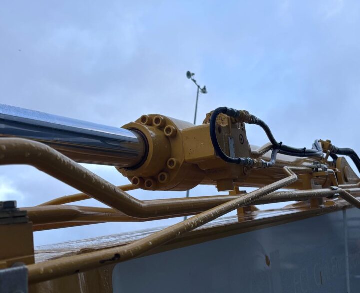 Kobelco SK140SRLC-7 - Crawler Excavators
