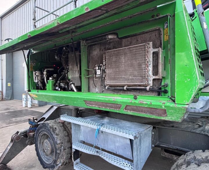 Sennebogen 821E - Material Handlers