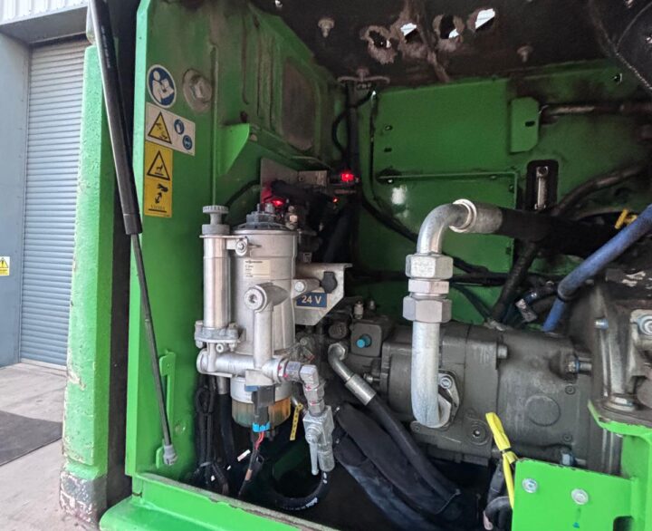 Sennebogen 821E - Material Handlers